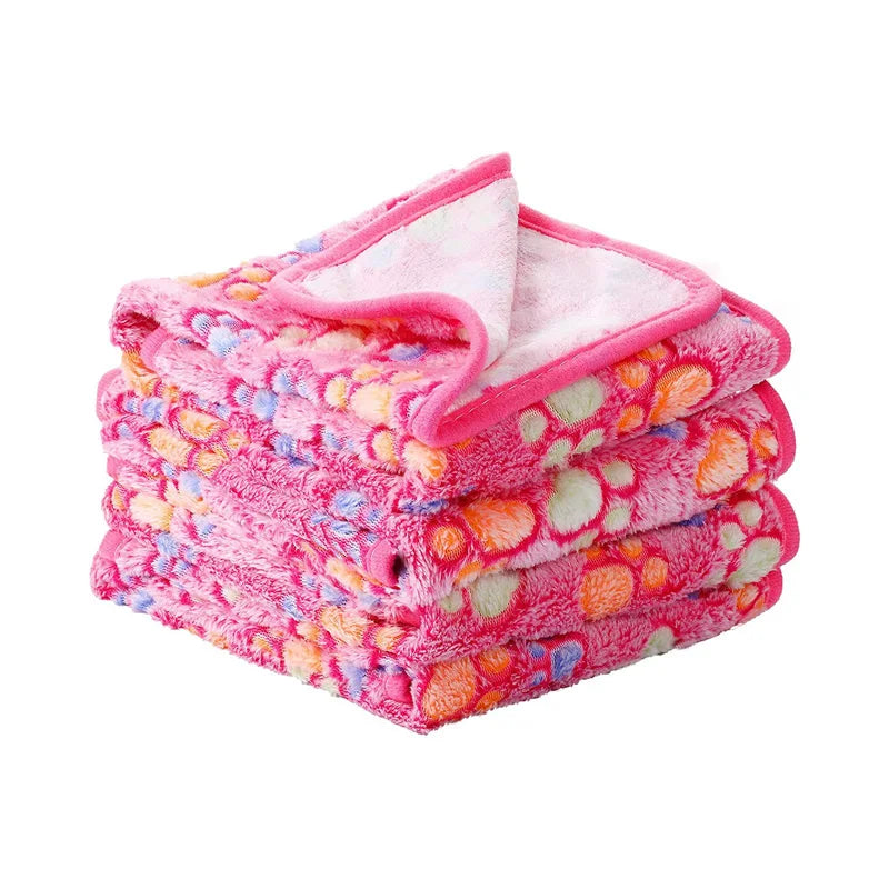 Soft Fluffy Pet Blanket – Warm Dog & Cat Bed Mat for Small Pets