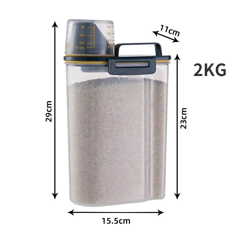 Airtight pet food storage container with measuring cup -1.5kg / 2kg Capacity-Moisture-Proof for Cats & Dogs