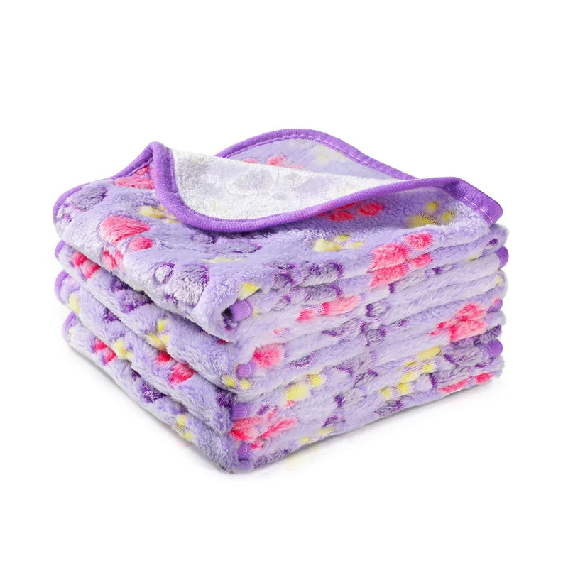 Soft Fluffy Pet Blanket – Warm Dog & Cat Bed Mat for Small Pets